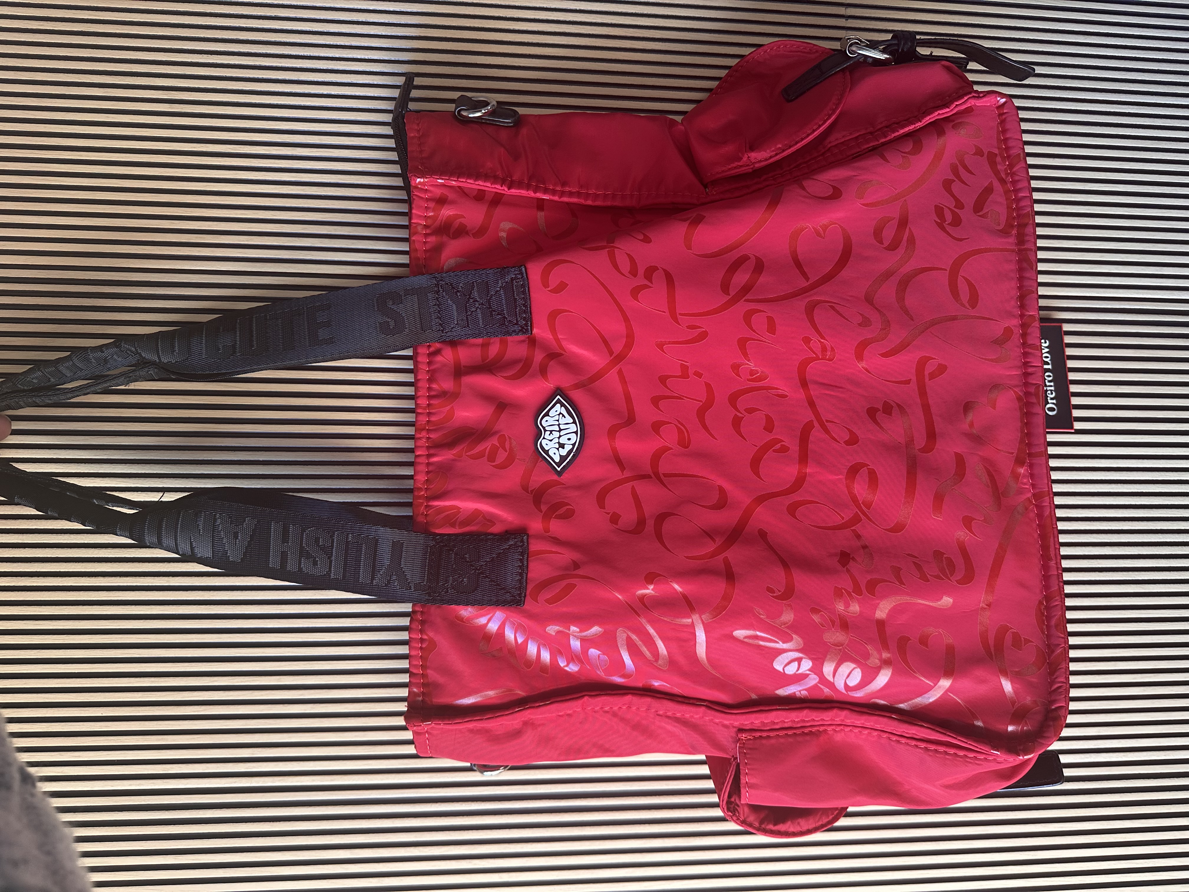 Cartera Roja Oreiro Love